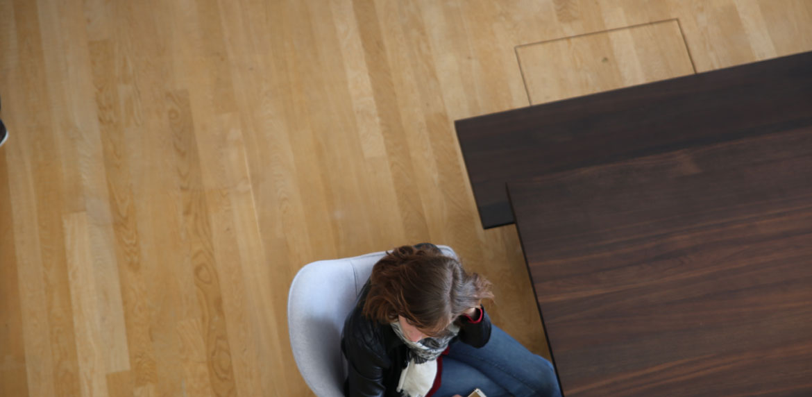 6 Hal yang Membedakan WPC Decking Dengan Dek Kayu